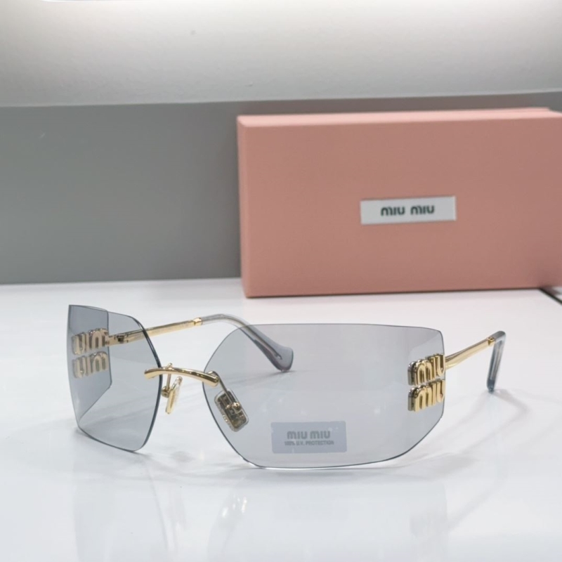 MIU MIU